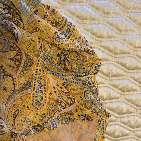 A beautiful top - Picture 4 of 5